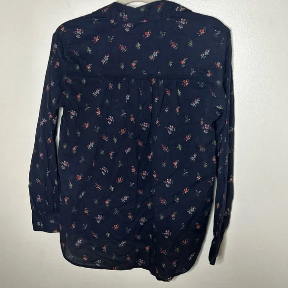 Sundance Navy Blue floral print half button down 100% cotton shirt - Picture 6 of 6